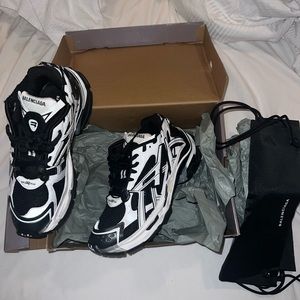 Brand new balenciaga runners